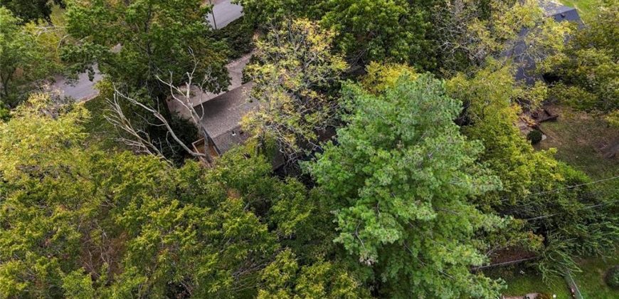 Homes for Sale in Kansas City, MO 64116 | 106 NW Greentree Lane