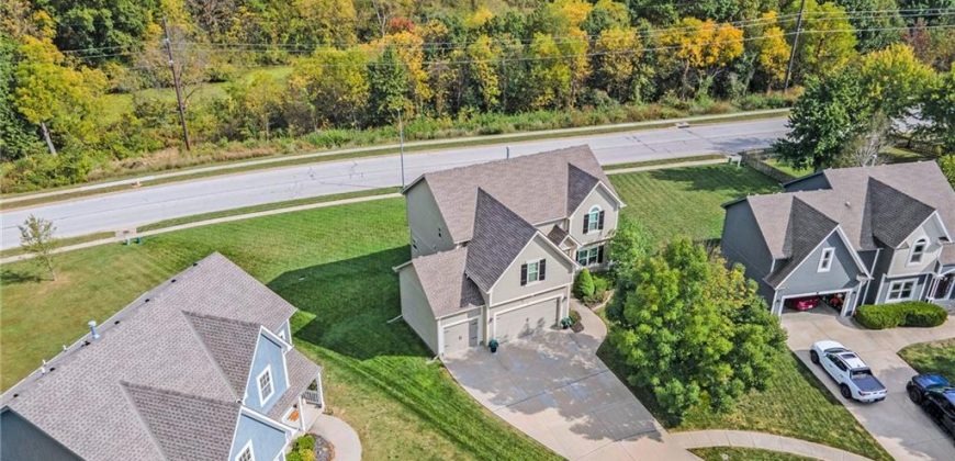 Homes for Sale in Liberty, MO 64068 | 1435  Sumac Circle