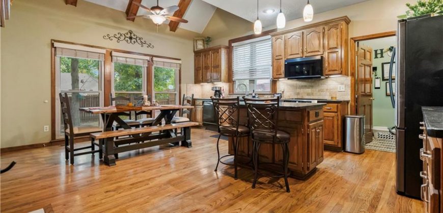 Homes for Sale in Kansas City, MO 64118 | 1732 NE 80th Place