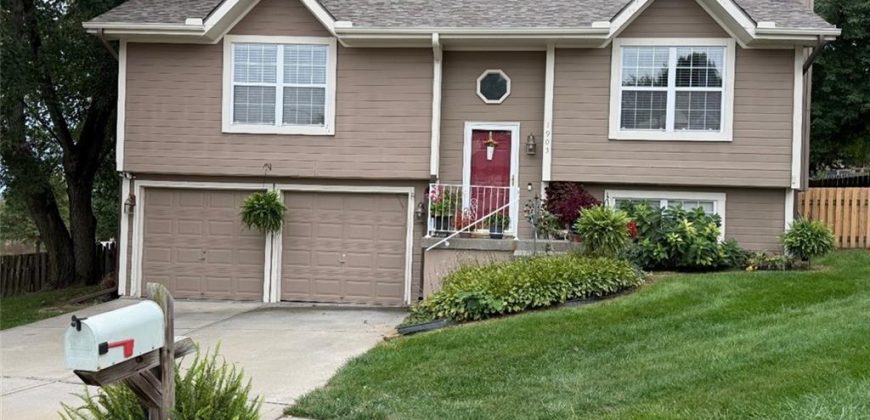 Homes for Sale in Liberty, MO 64068 | 1905  Claywoods Parkway