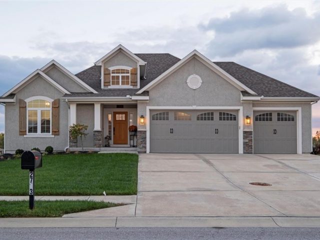 Homes for Sale in Kansas City, MO 64156 | 2703 NE 92nd Street