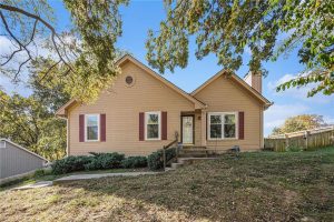 3542-NE-Rock Creek-Drive-mls-2585188-image-1