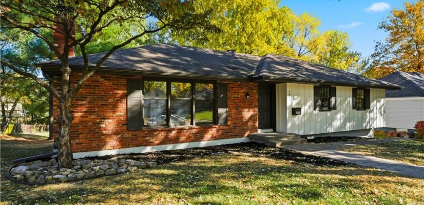 Homes for Sale in Gladstone, MO 64119 | 6605 N Agnes Avenue