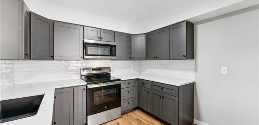 Homes for Sale in Gladstone, MO 64119 | 6605 N Agnes Avenue