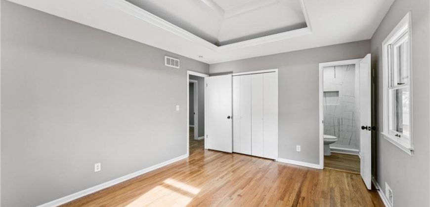 Homes for Sale in Gladstone, MO 64119 | 6605 N Agnes Avenue