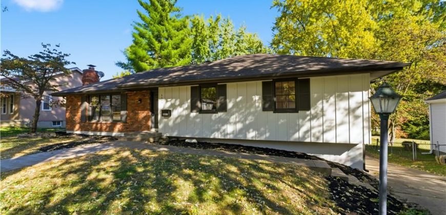 Homes for Sale in Gladstone, MO 64119 | 6605 N Agnes Avenue