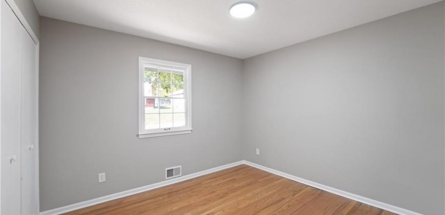 Homes for Sale in Gladstone, MO 64119 | 6605 N Agnes Avenue