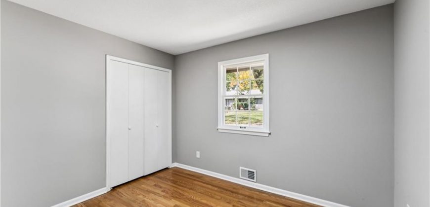 Homes for Sale in Gladstone, MO 64119 | 6605 N Agnes Avenue