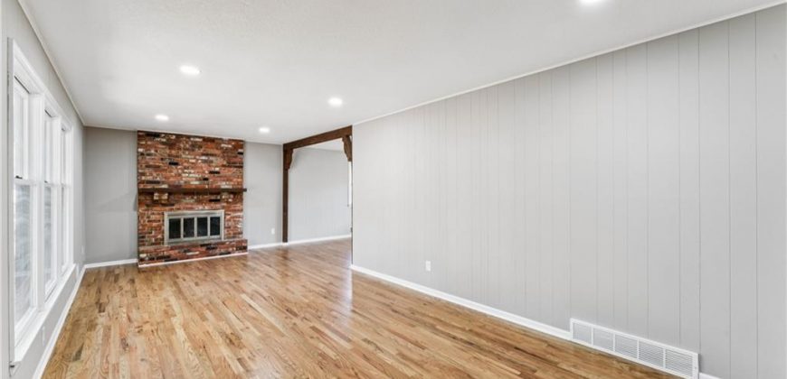 Homes for Sale in Gladstone, MO 64119 | 6605 N Agnes Avenue