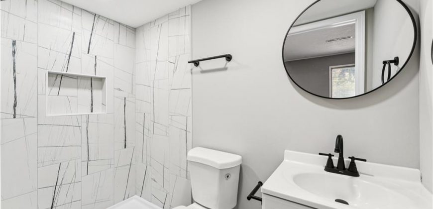 Homes for Sale in Gladstone, MO 64119 | 6605 N Agnes Avenue