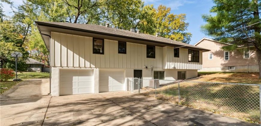 Homes for Sale in Gladstone, MO 64119 | 6605 N Agnes Avenue