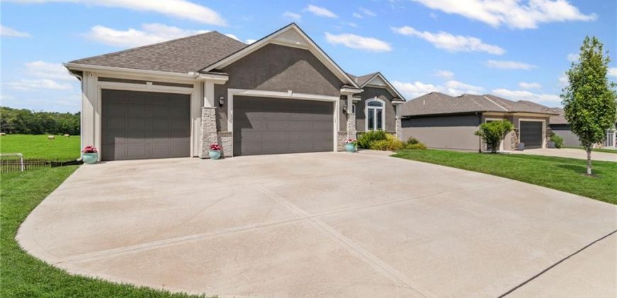 Homes for Sale in Kansas City, MO 64155 | 2010 NE 114th Terrace