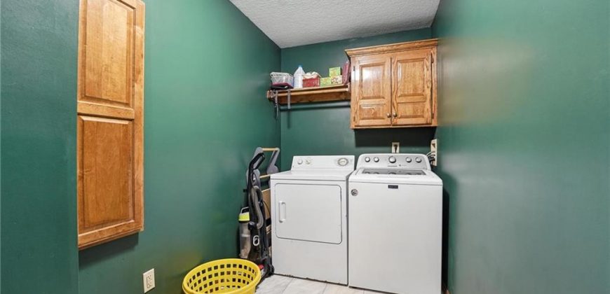 Homes for Sale in Parkville, MO 64152 | 6235 N Forest Drive