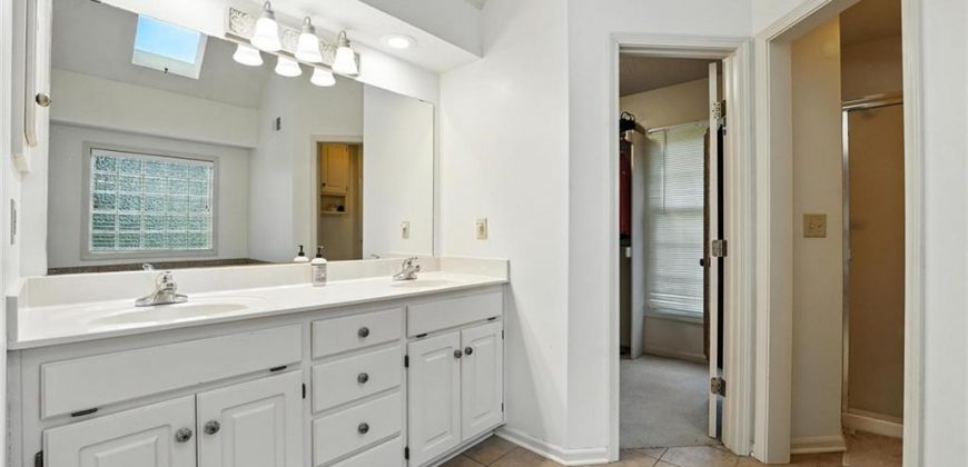 Homes for Sale in Parkville, MO 64152 | 6235 N Forest Drive