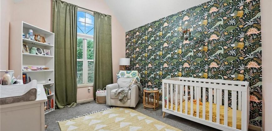 Homes for Sale in Parkville, MO 64152 | 6235 N Forest Drive