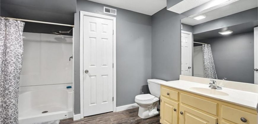 Homes for Sale in Parkville, MO 64152 | 6235 N Forest Drive