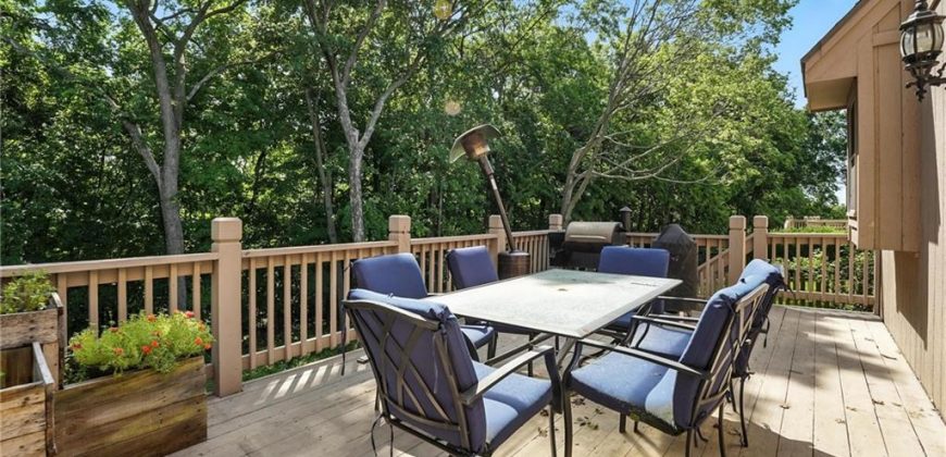 Homes for Sale in Parkville, MO 64152 | 6235 N Forest Drive