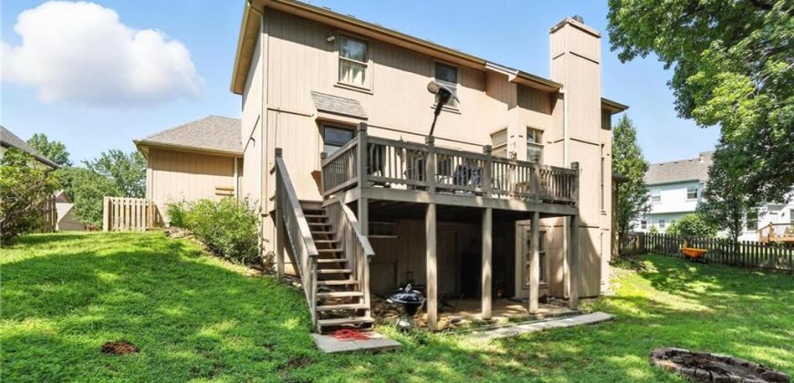 Homes for Sale in Parkville, MO 64152 | 6235 N Forest Drive