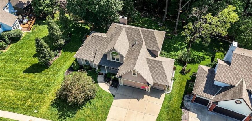 Homes for Sale in Parkville, MO 64152 | 6235 N Forest Drive