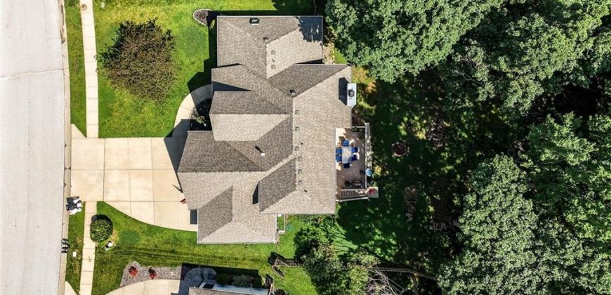 Homes for Sale in Parkville, MO 64152 | 6235 N Forest Drive