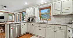 Homes for Sale in Parkville, MO 64152 | 6235 N Forest Drive