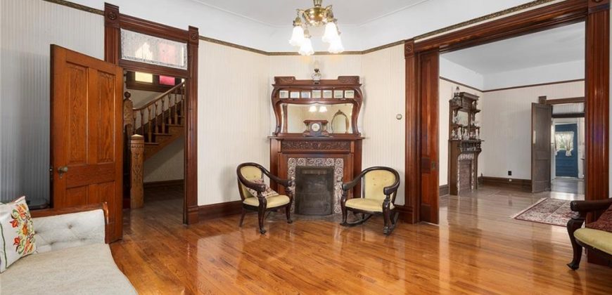 Homes for Sale in Liberty, MO 64068 | 471 E Kansas Street