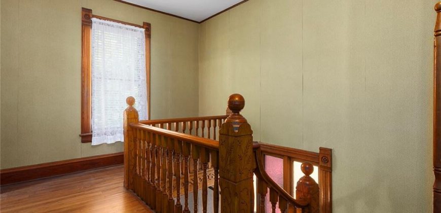 Homes for Sale in Liberty, MO 64068 | 471 E Kansas Street