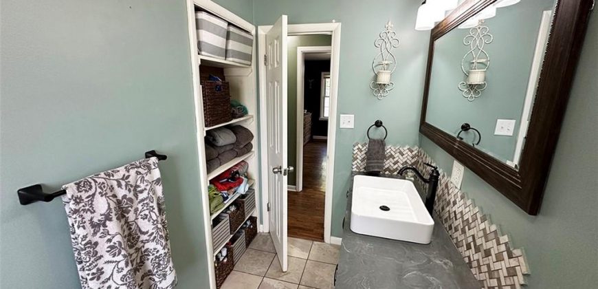 Homes for Sale in Excelsior Springs, MO 64024 | 400  Beverly Avenue