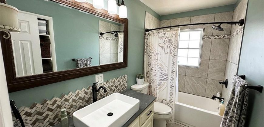 Homes for Sale in Excelsior Springs, MO 64024 | 400  Beverly Avenue