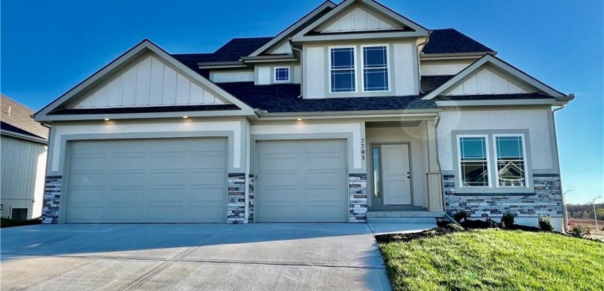 Homes for Sale in Liberty, MO 64068 | 2189  Heritage Court