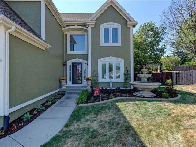 Homes for Sale in Kansas City, MO 64119 | 6800 N Charleston Drive