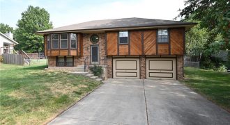 Homes for Sale in Kansas City, MO 64155 | 11433 N Highland Avenue