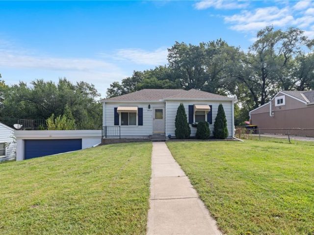 Homes for Sale in Kansas City, MO 64116 | 4533 N Locust Street