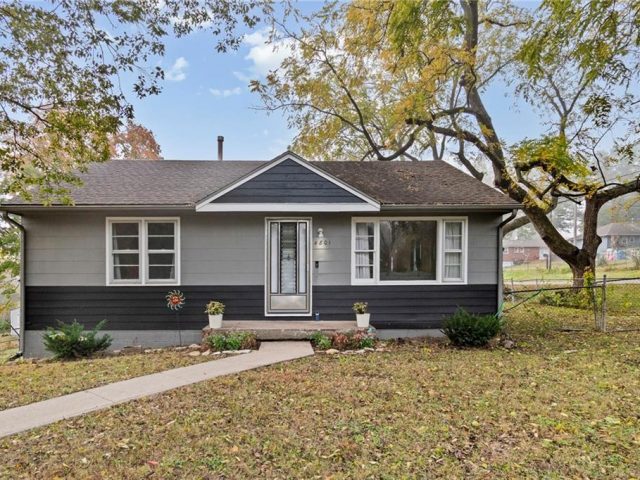 Homes for Sale in Kansas City, MO 64117 | 4801 NE 46th Terrace
