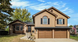 Homes for Sale in Kearney, MO 64060 | 402 W 10th Street