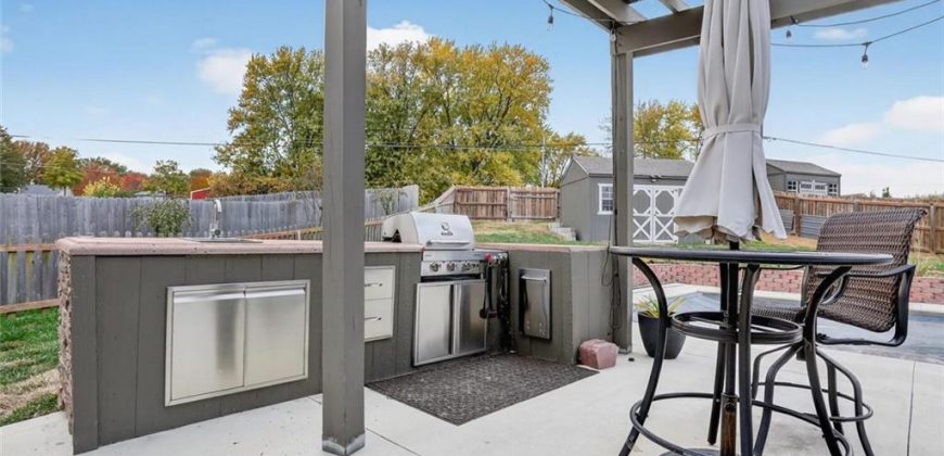 Homes for Sale in Smithville, MO 64089 | 1402 NE 182nd Street