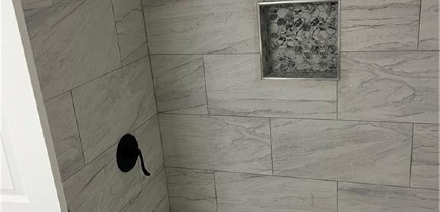 Homes for Sale in Kansas City, MO 64155 | 917 NE 108th Terrace