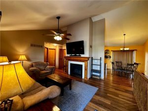 402--Greenspire-Street-mls-2585444-image-1