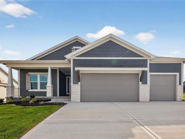 Homes for Sale in Platte City, MO 64079 | 12425 NW Empress Street