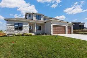 13600-NE-114th-Place-mls-2555978-image-1