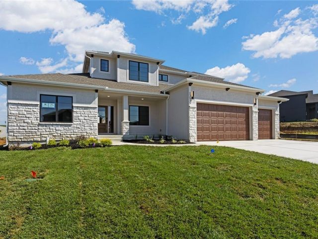 Homes for Sale in Kearney, MO 64060 | 13600 NE 114th Place