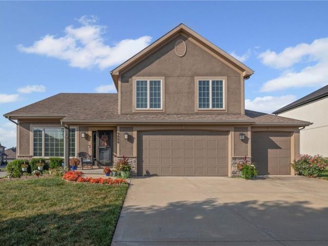 Homes for Sale in Kansas City, MO 64156 | 9000 N Mersington Avenue