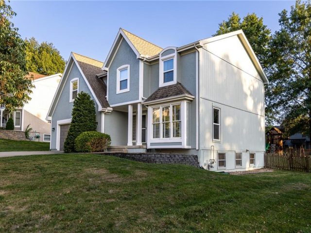 Homes for Sale in Kansas City, MO 64155 | 1301 NE 95TH Terrace