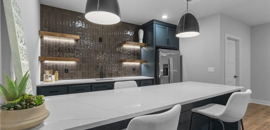 Homes for Sale in Parkville, MO 64152 | 13512  Terrace Park Drive