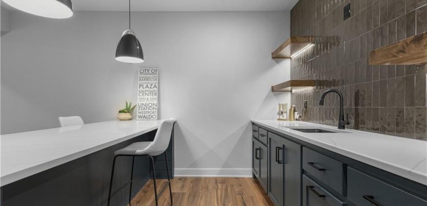 Homes for Sale in Parkville, MO 64152 | 13512  Terrace Park Drive