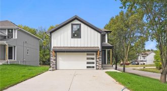 Homes for Sale in Kansas City, MO 64155 | 11226 N Oak Trafficway