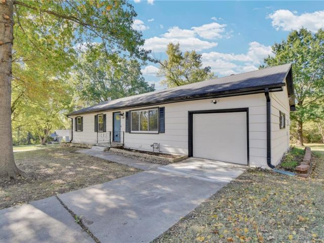 Homes for Sale in Pleasant Valley, MO 64068 | 6310  River Road