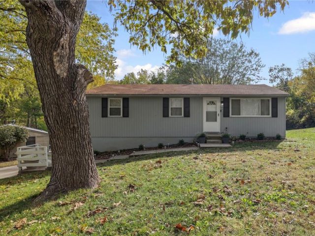 Homes for Sale in Kansas City, MO 64119 | 6929 NE 53rd Street