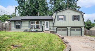 Homes for Sale in Gladstone, MO 64118 | 1603 NE 63rd Street