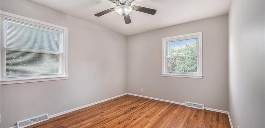 Homes for Sale in Gladstone, MO 64118 | 1603 NE 63rd Street